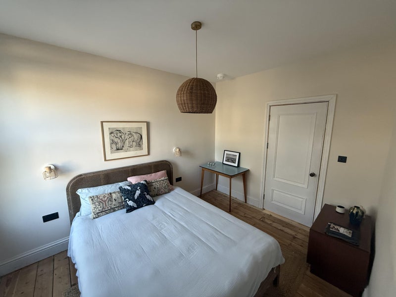 Room Earlham Grove in Greater London