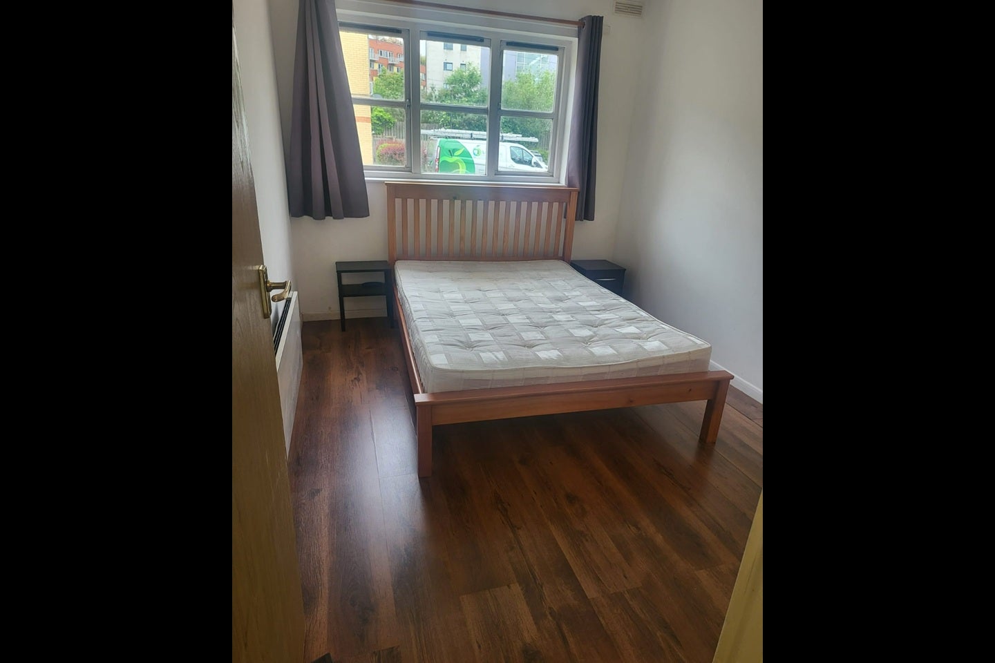 Flat Heddington Grove in Greater London