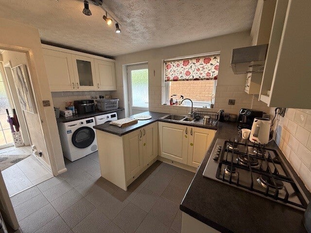 Flat Fallowfield in Peterborough