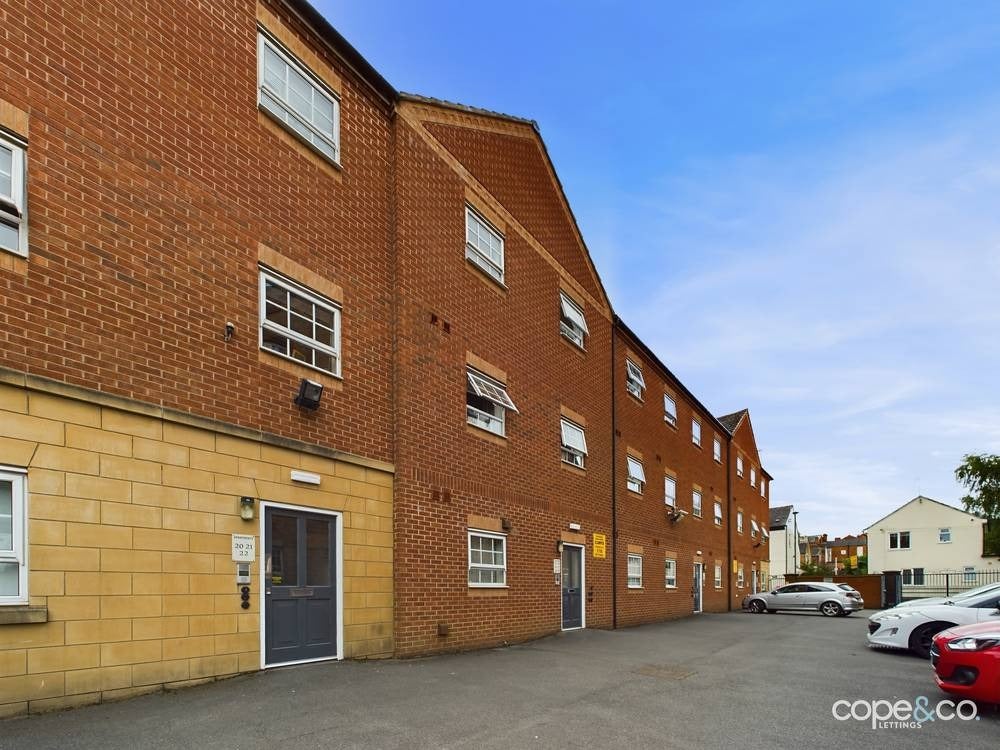 Flat Surrey Street in Derby