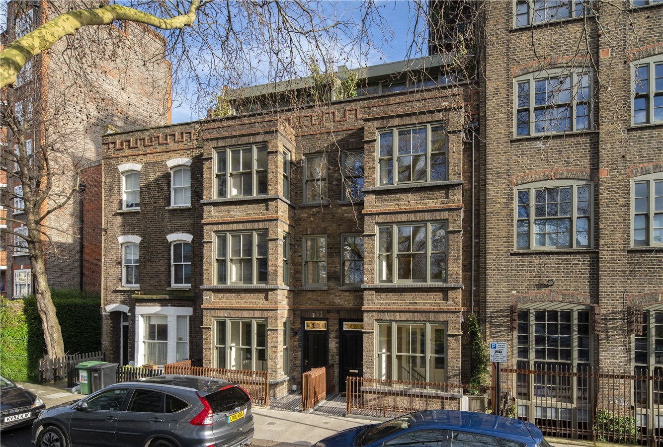 House Belmont Street in Greater London
