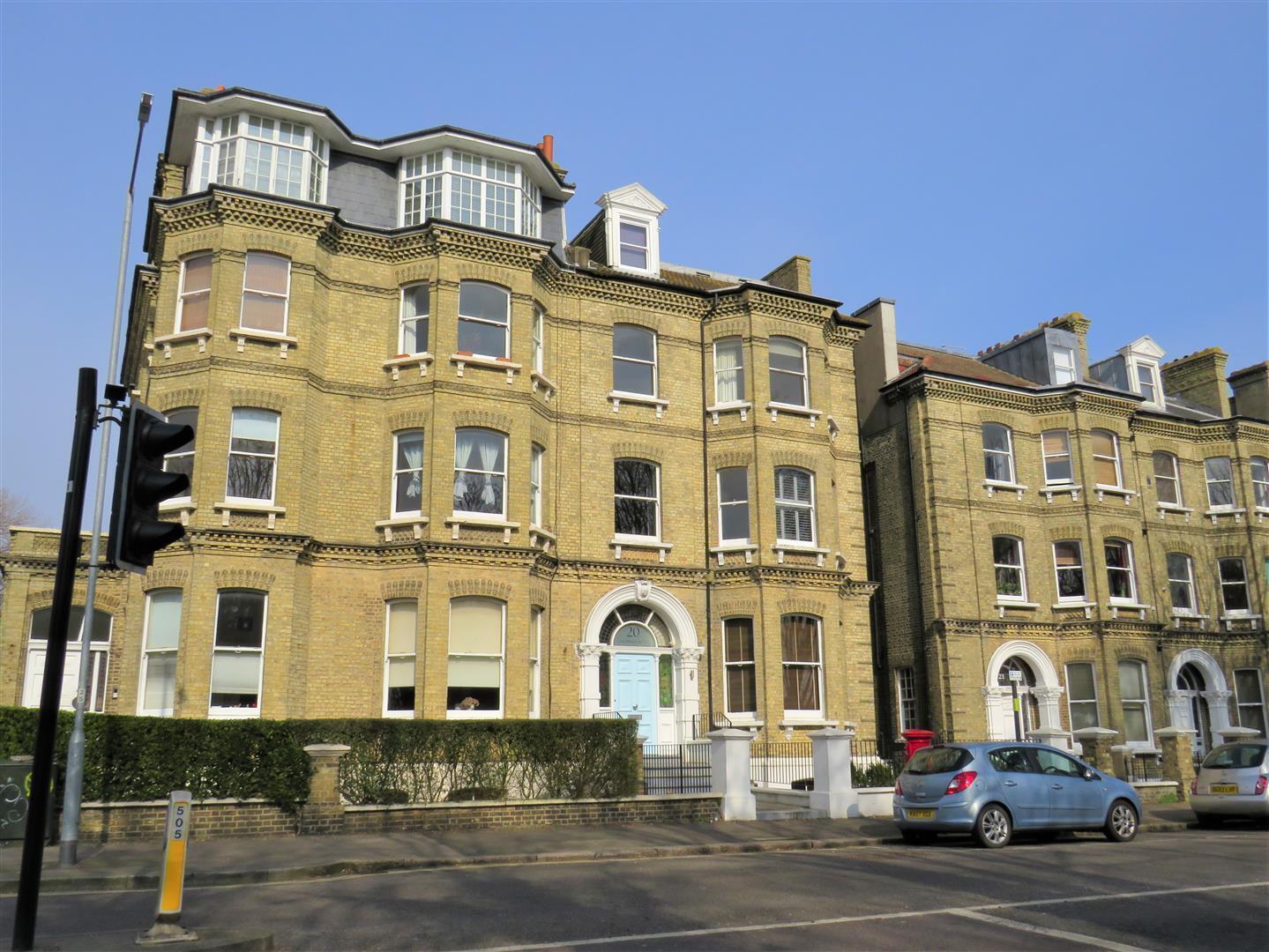 Flat Cromwell Road in Portslade by Sea