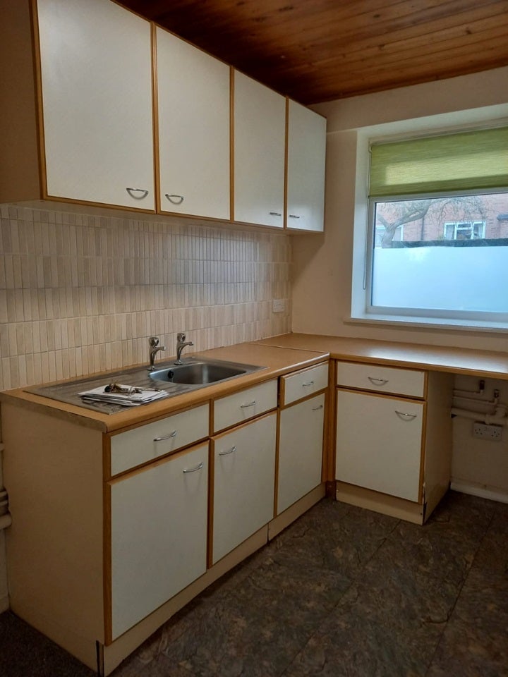 Flat Manor Rise in Stone