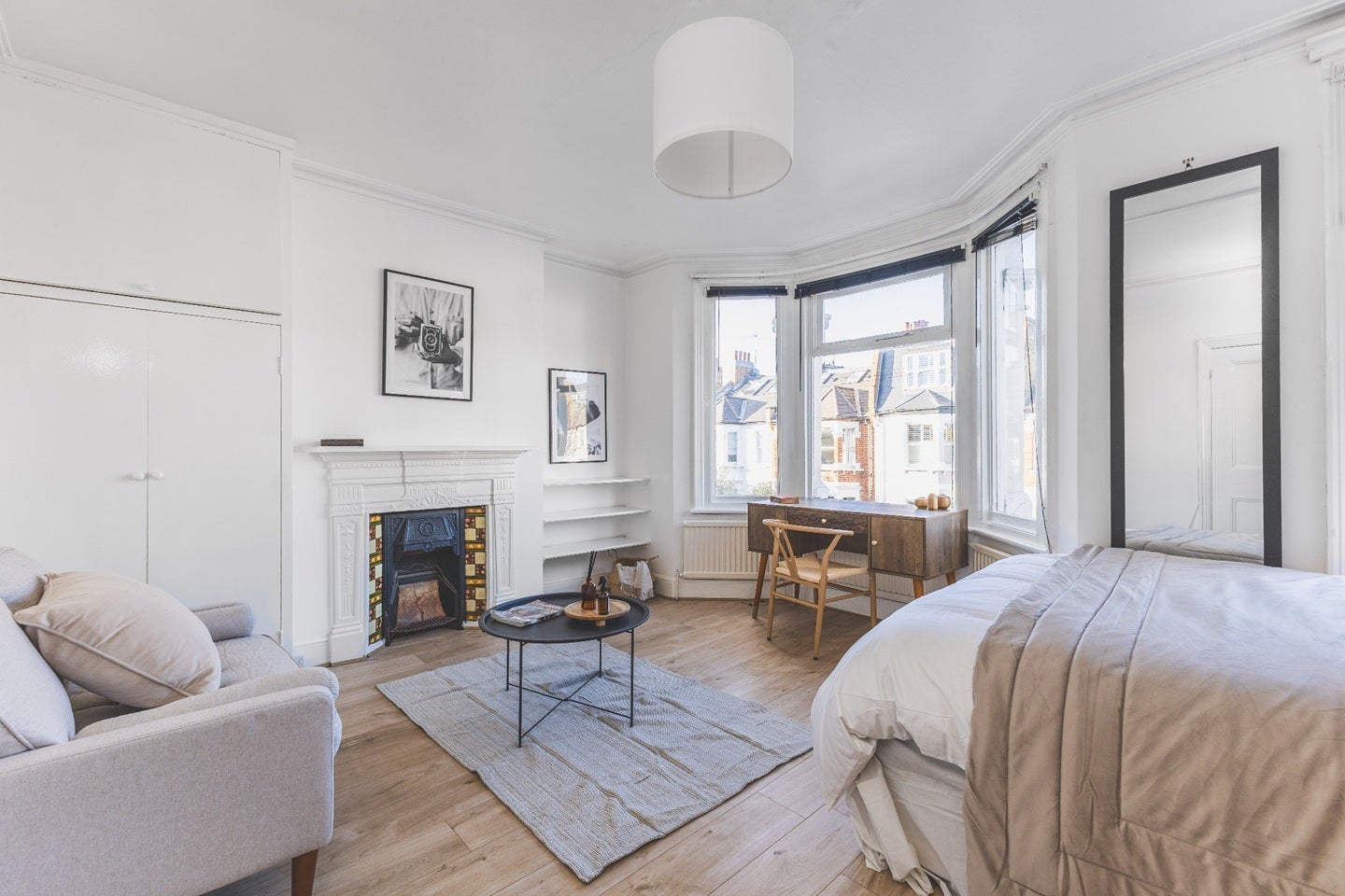 Room Lysia Street in Greater London