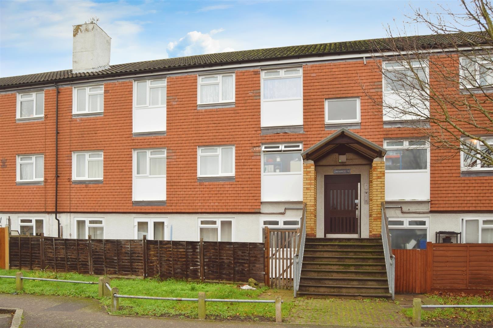 Flat Mill Green in Greater London