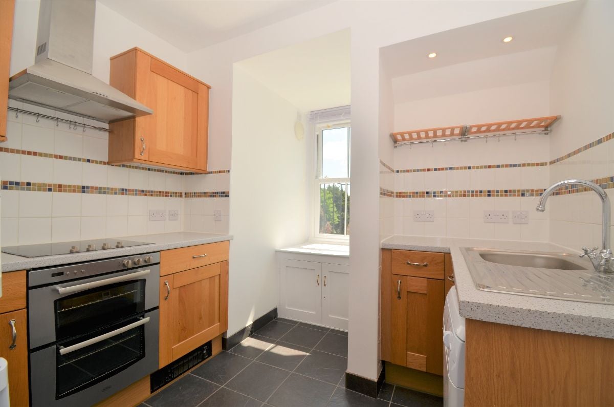Flat London Road in Brentwood