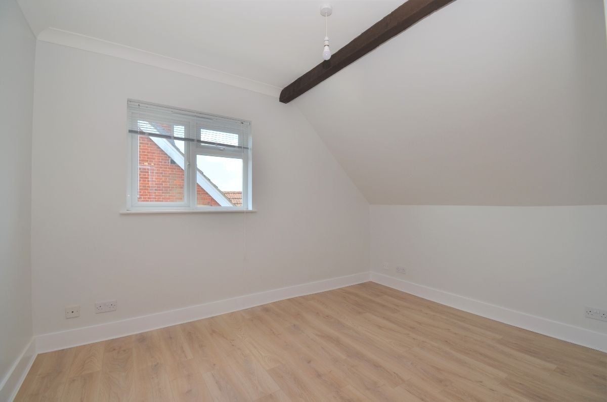 Flat London Road in Brentwood