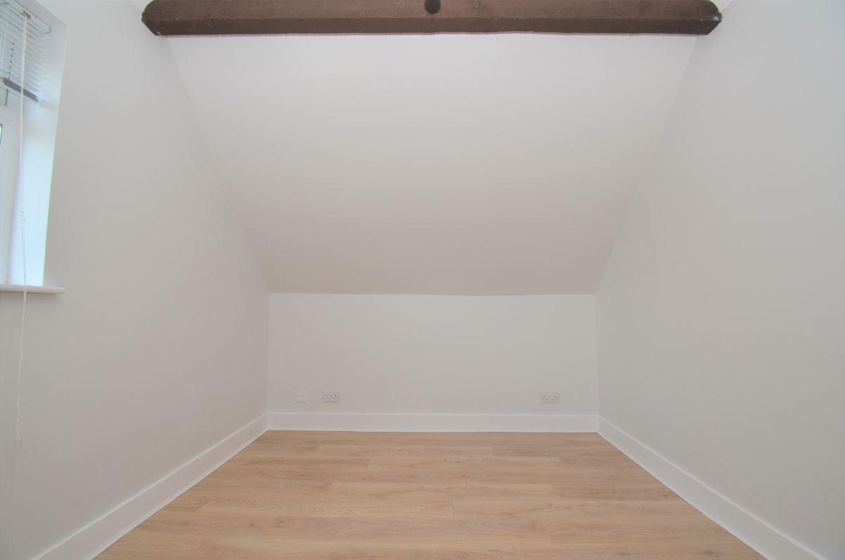 Flat London Road in Brentwood