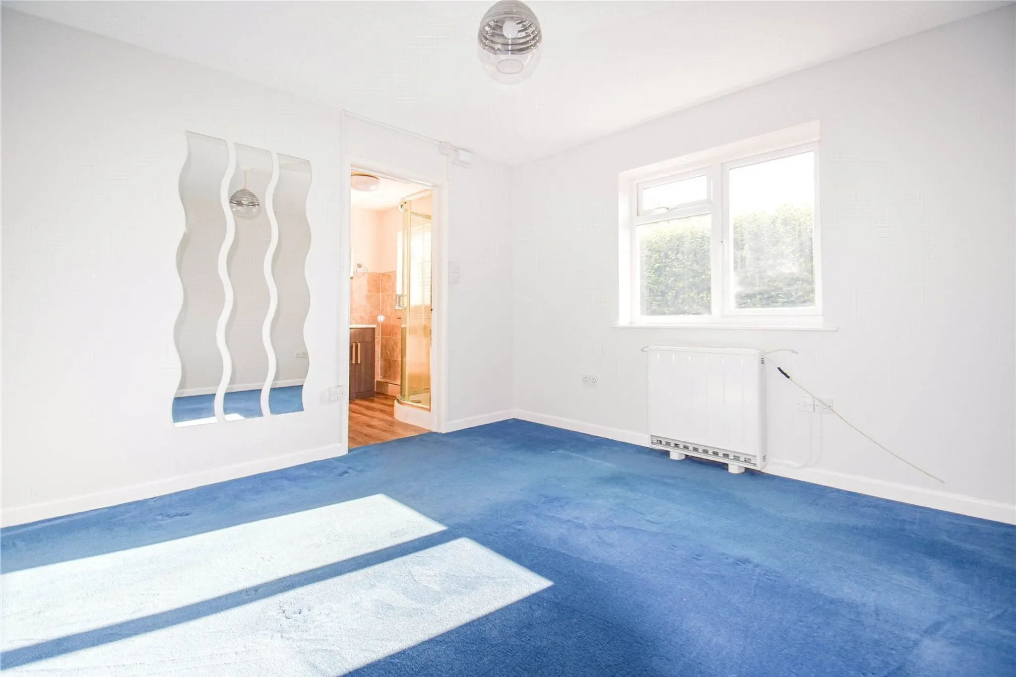 Flat Nutley Court in Burbage