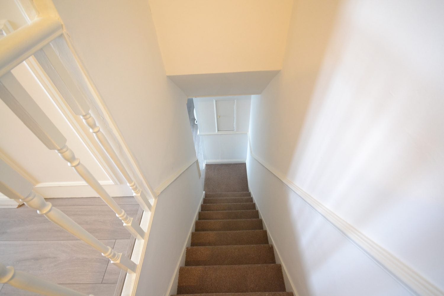 Flat Treadgold Street in Greater London