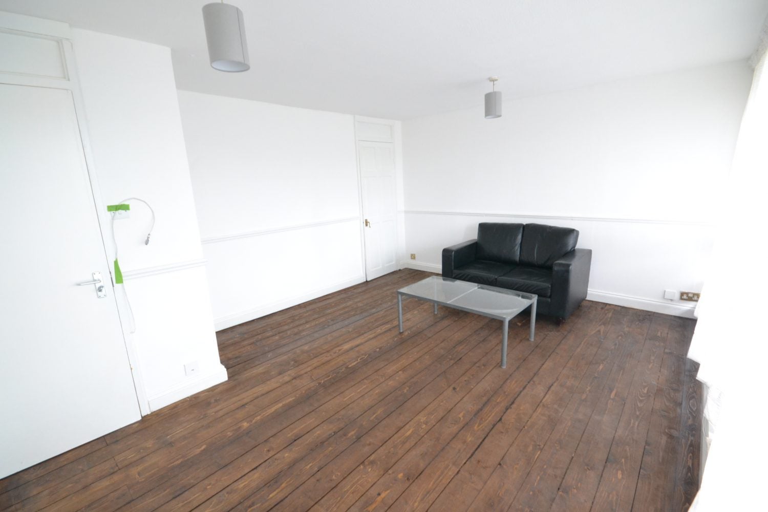 Flat Treadgold Street in Greater London