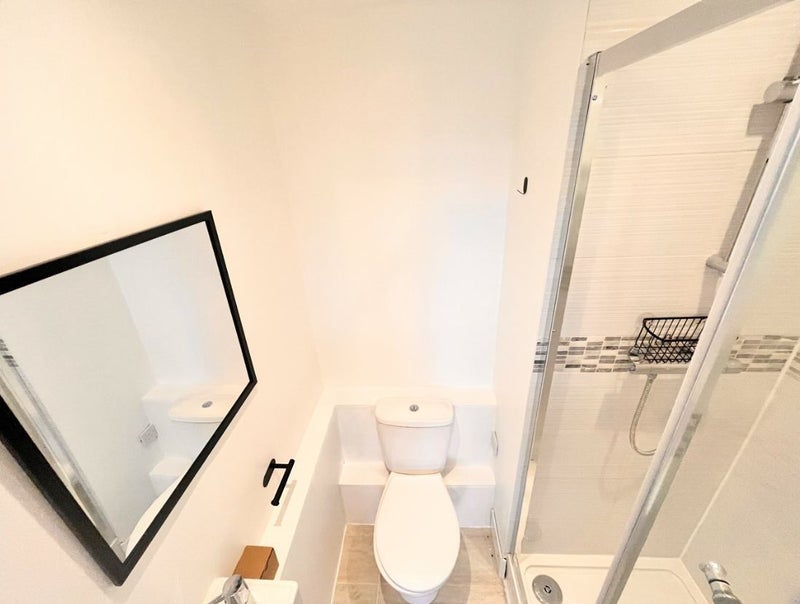 Room Fenham Road in Greater London