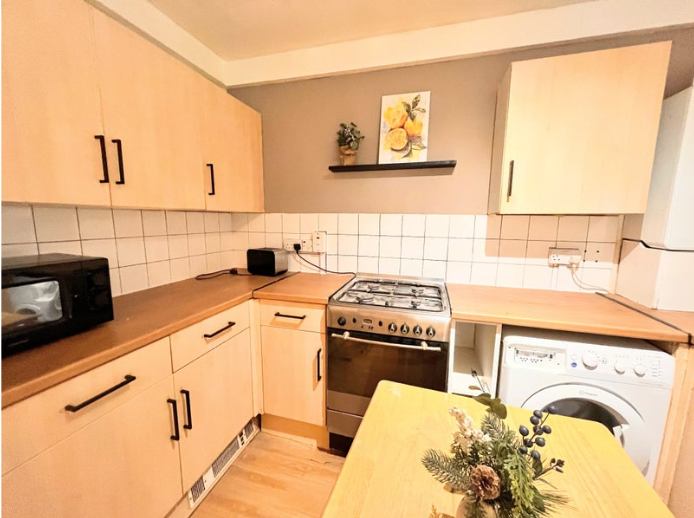 Room Fenham Road in Greater London