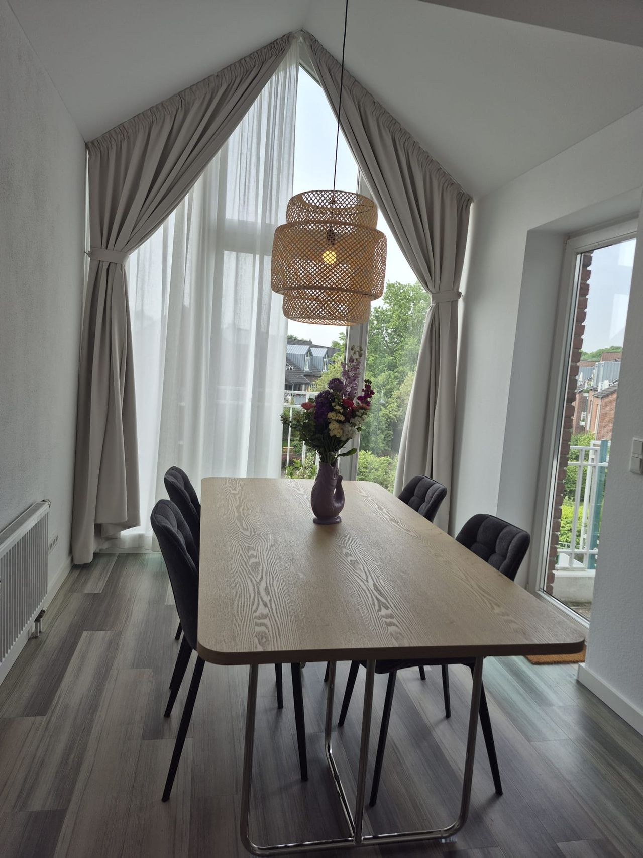 Wohnung Rheinbrohler Weg in Düsseldorf