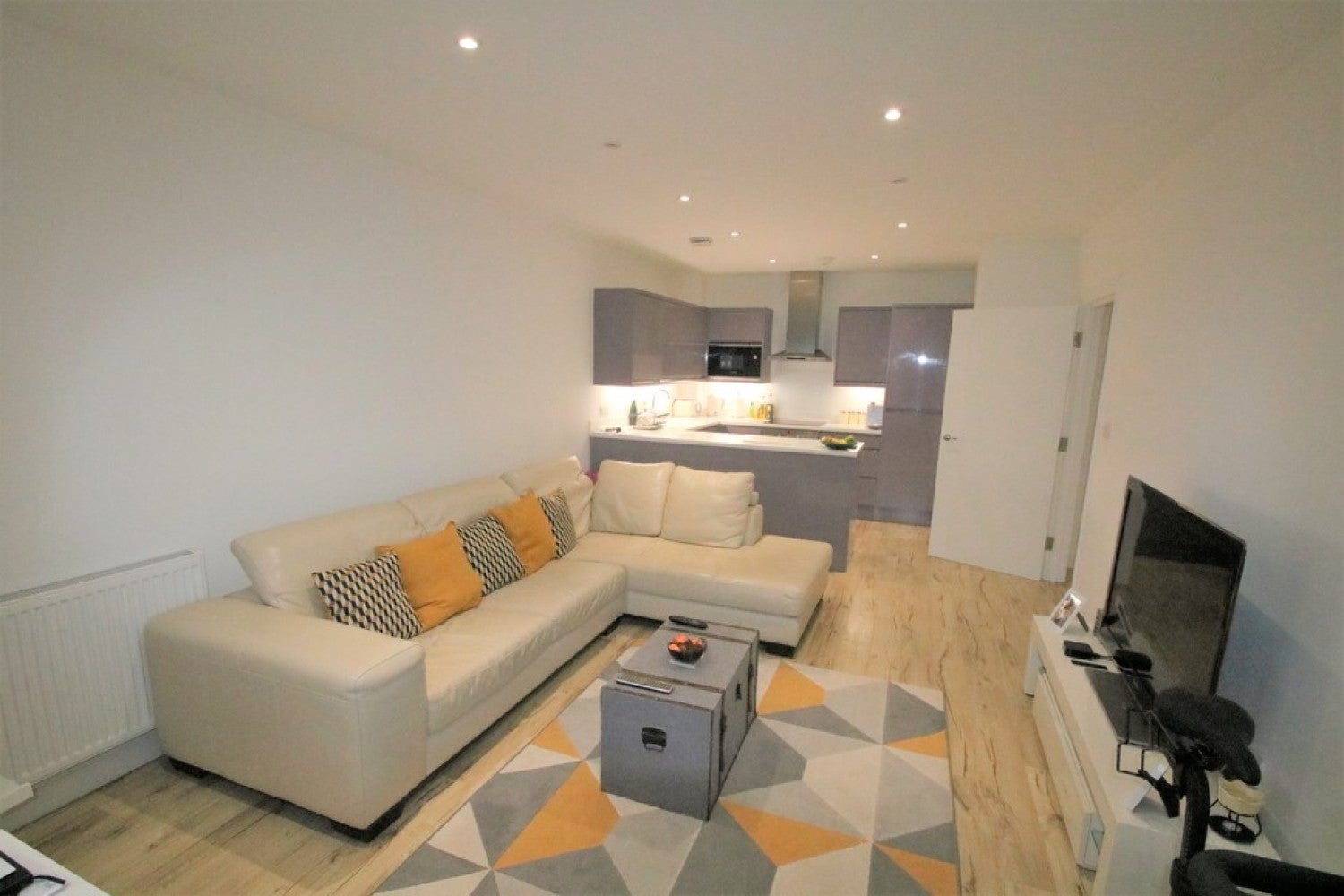 Flat Croham Road in Greater London
