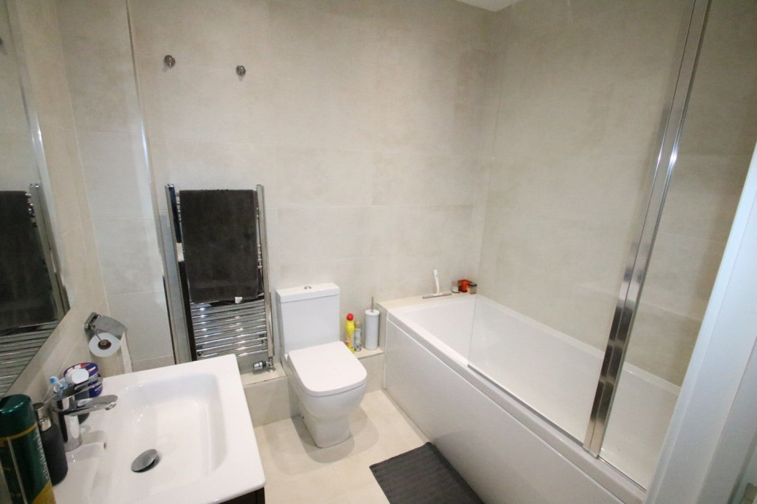 Flat Croham Road in Greater London