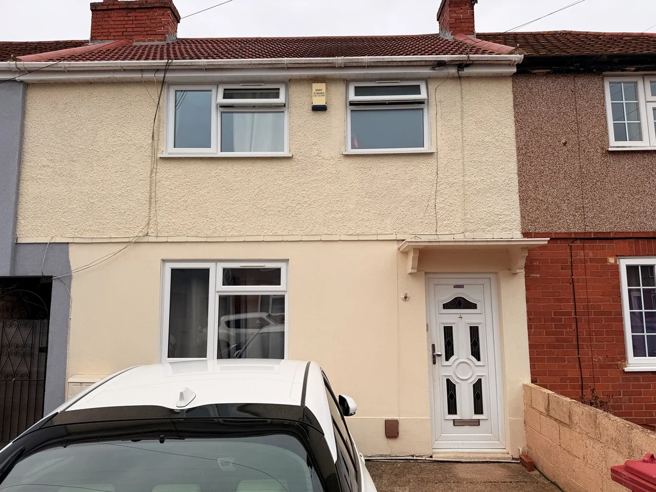 House Granville Avenue in Slough