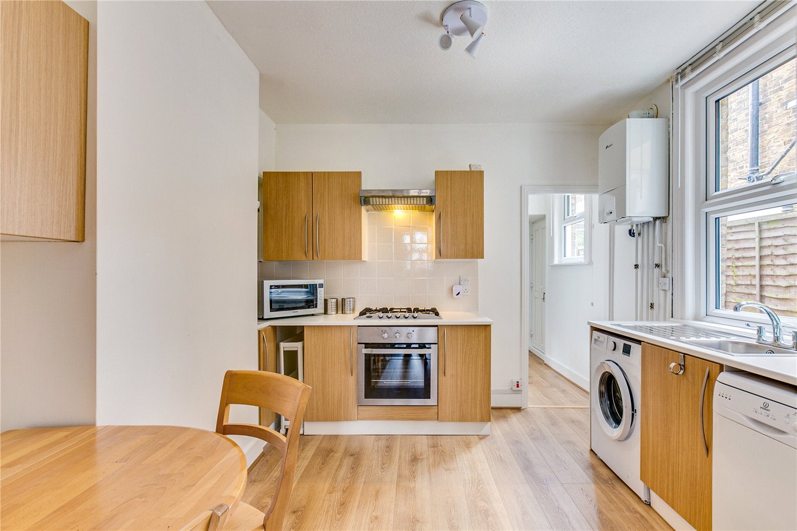Flat Charlmont Road in Greater London