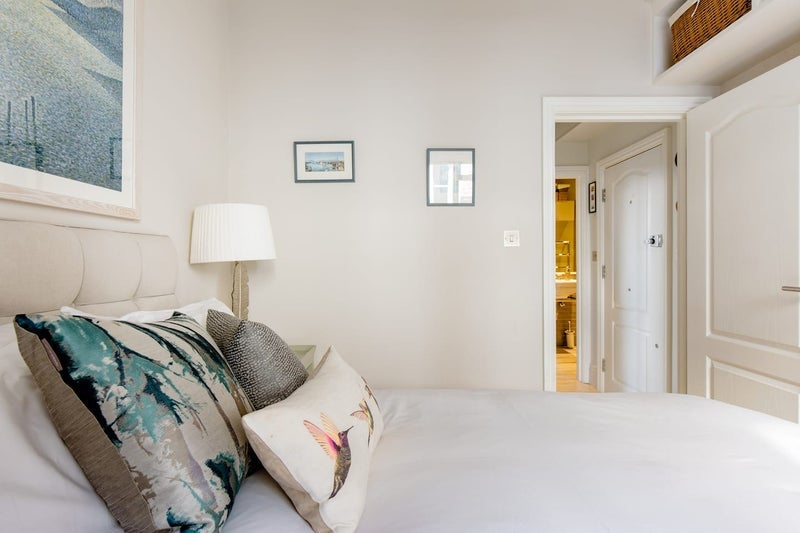 Room Belsize Park Gardens in Greater London
