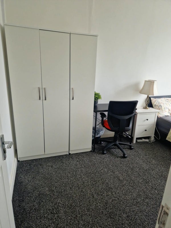 Room Gibraltar Lane in Tameside
