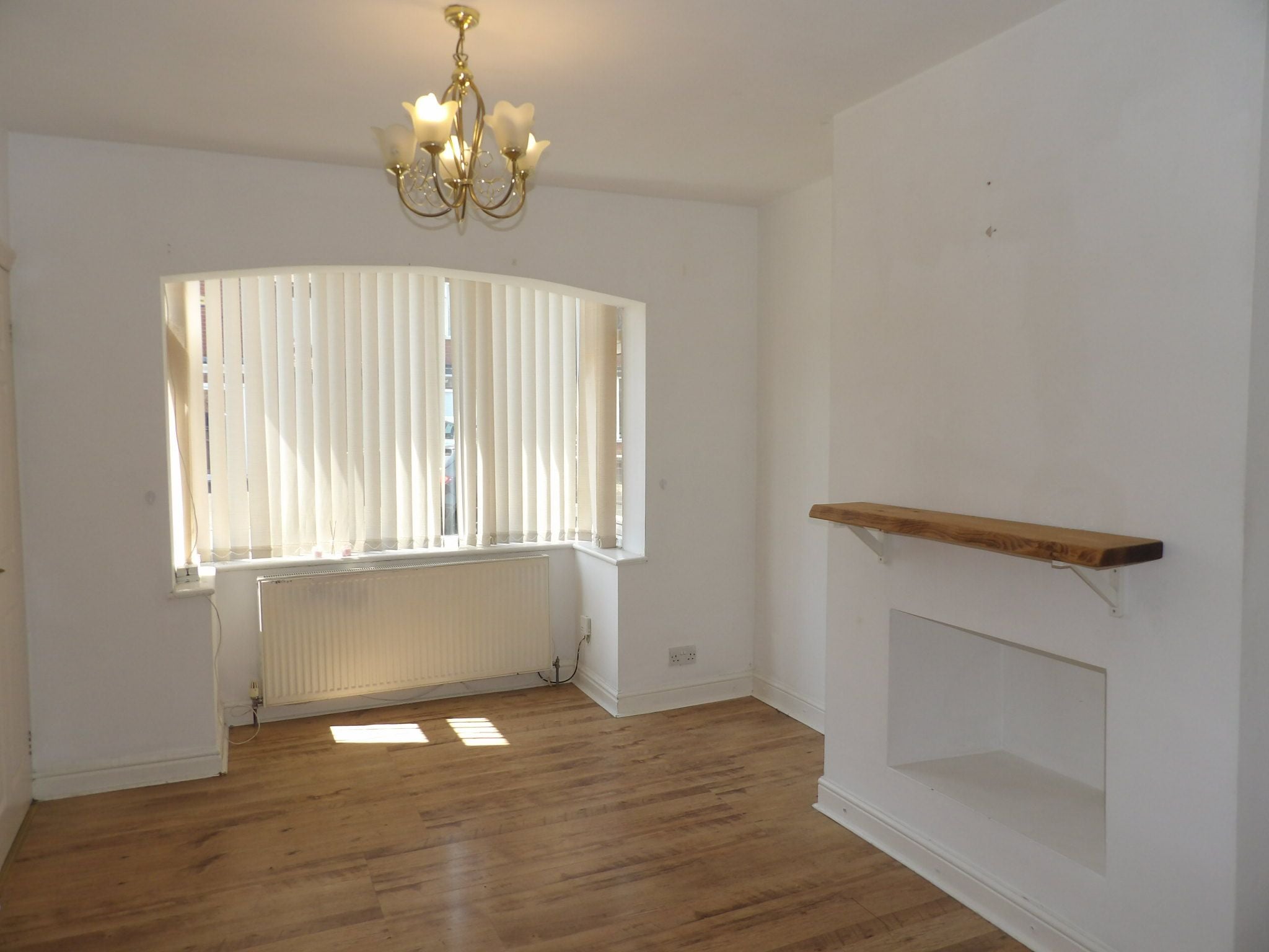 House Ivanhoe Close in Doncaster