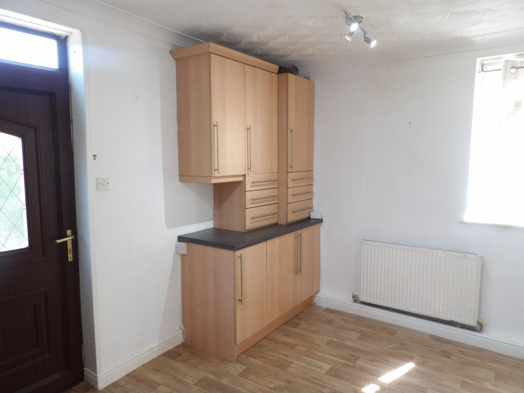 House Ivanhoe Close in Doncaster