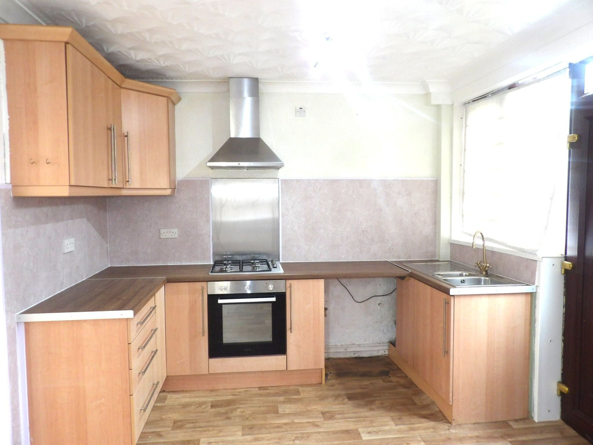 House Ivanhoe Close in Doncaster
