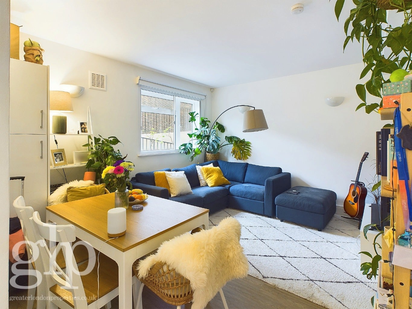 Flat Lamb's Conduit Street in Greater London