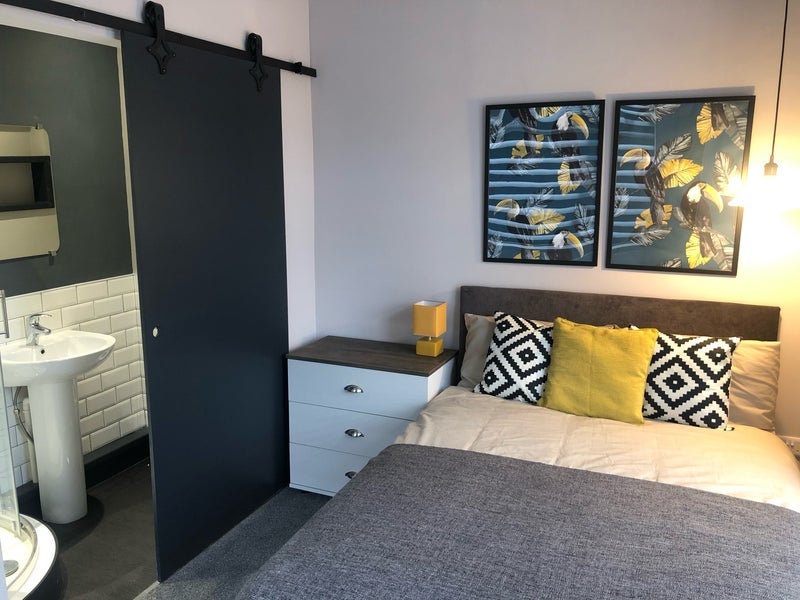 Room Gladstone Street in Nottingham