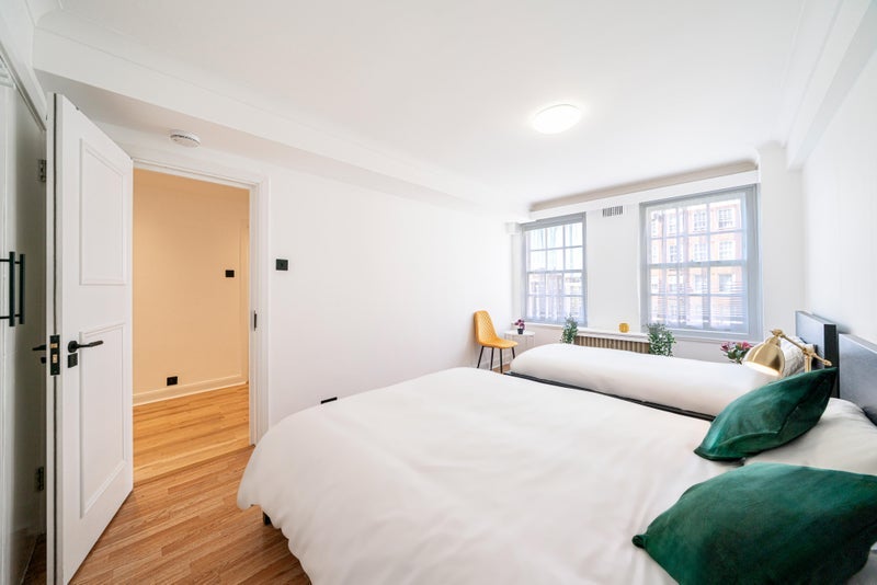 Flat Park West Place in City of Westminster