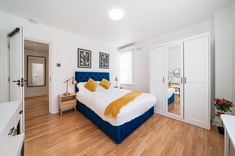 Flat Park West Place in City of Westminster