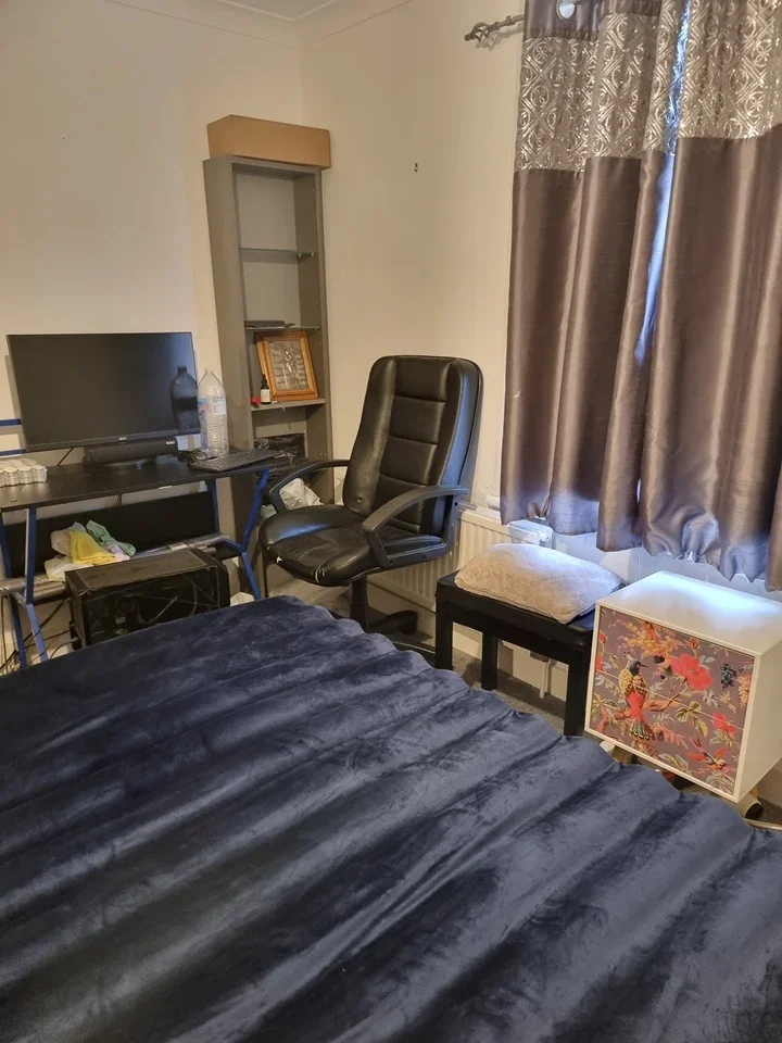 Room Wingfield Road in Gravesham