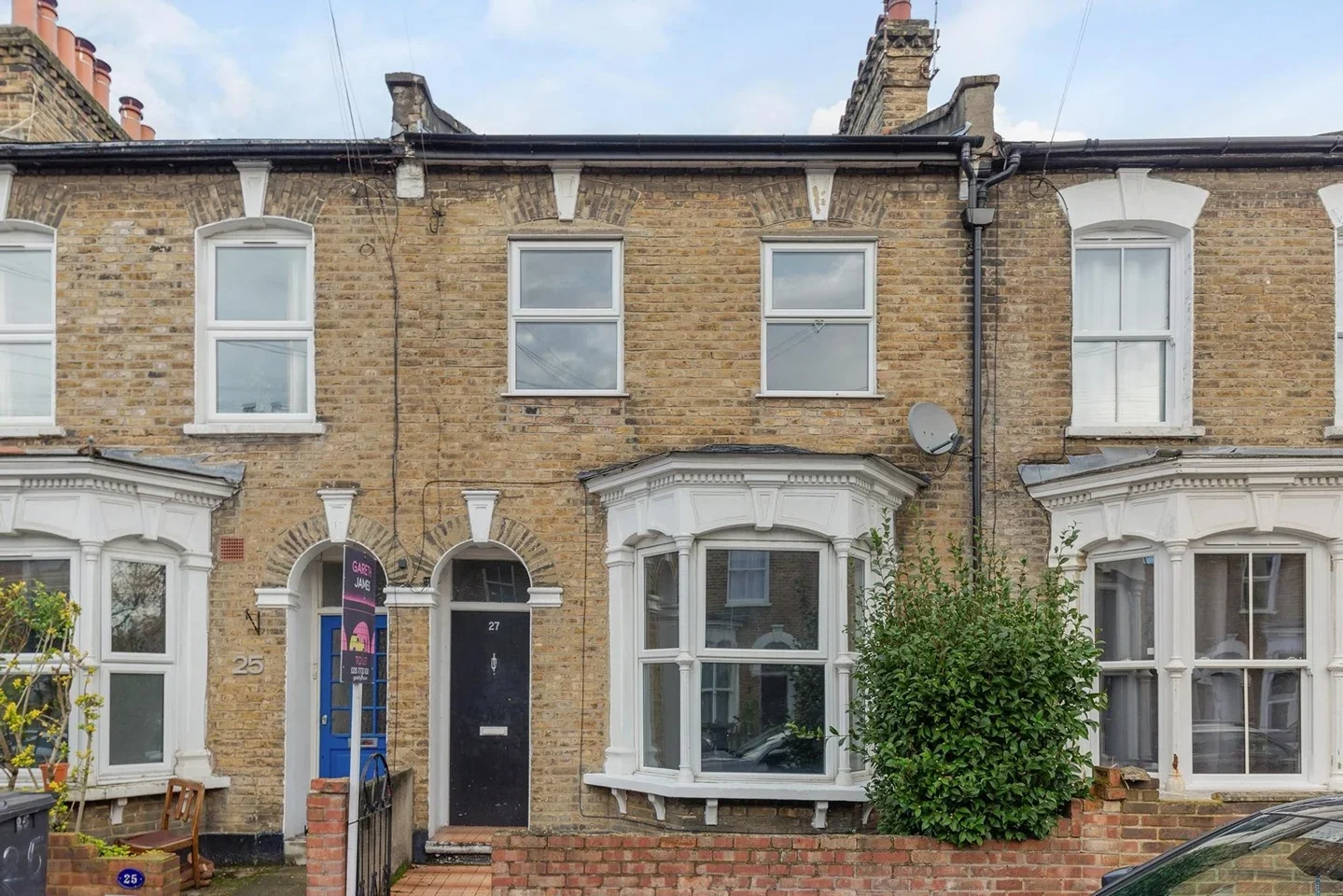 House Wrigglesworth Street in Greater London