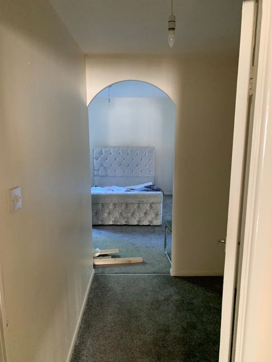 Flat Dehavilland Close in Greater London