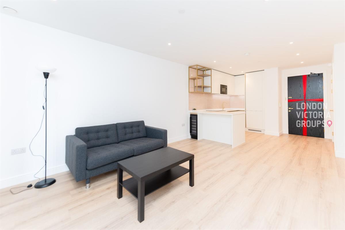 Flat Pennington Quay Walk in Greater London