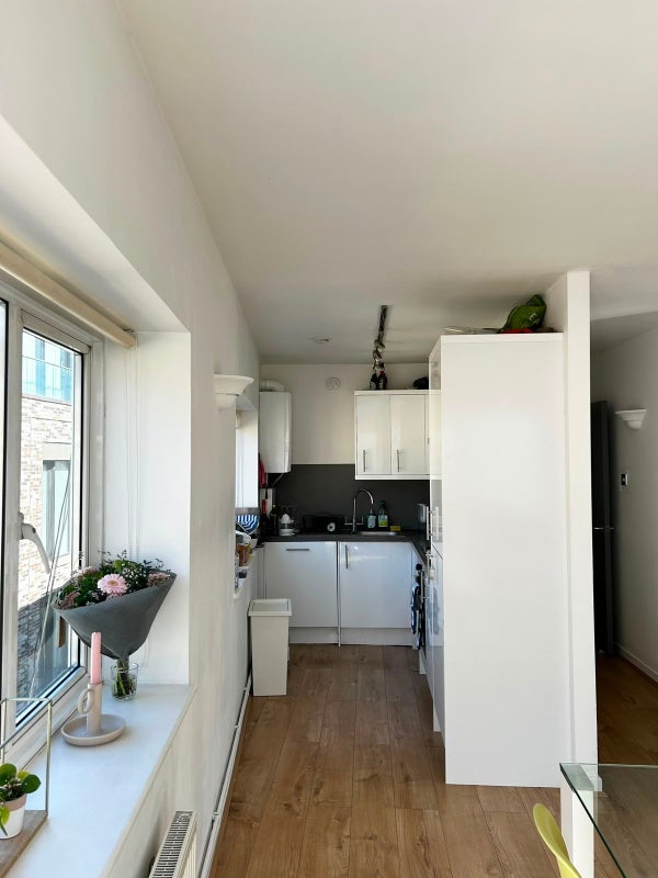 Room Crescent Row in Greater London