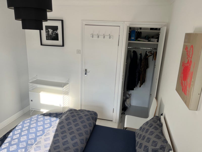 Room Water Lane in Greater London