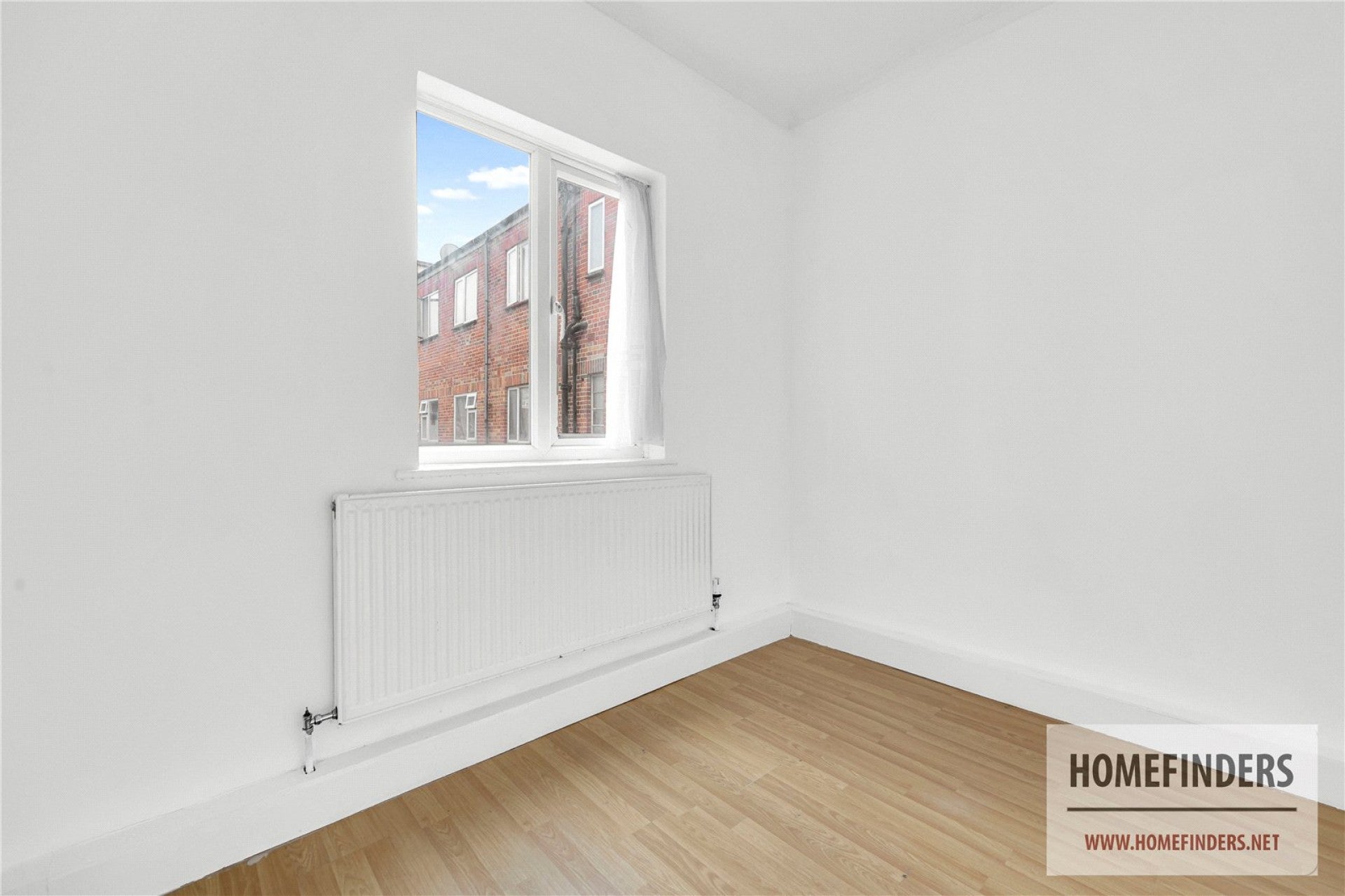 Flat Eton Manor Court in Greater London