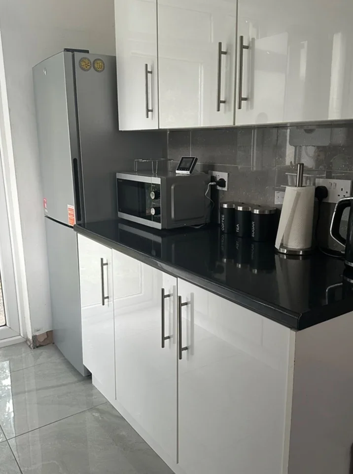 Room Eden Close in Greater London