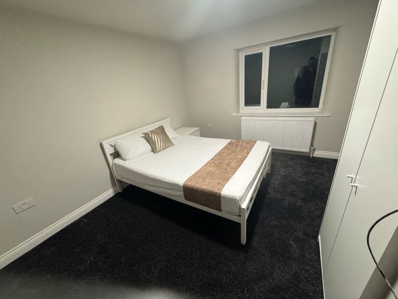 Room Cardigan Street in Preston