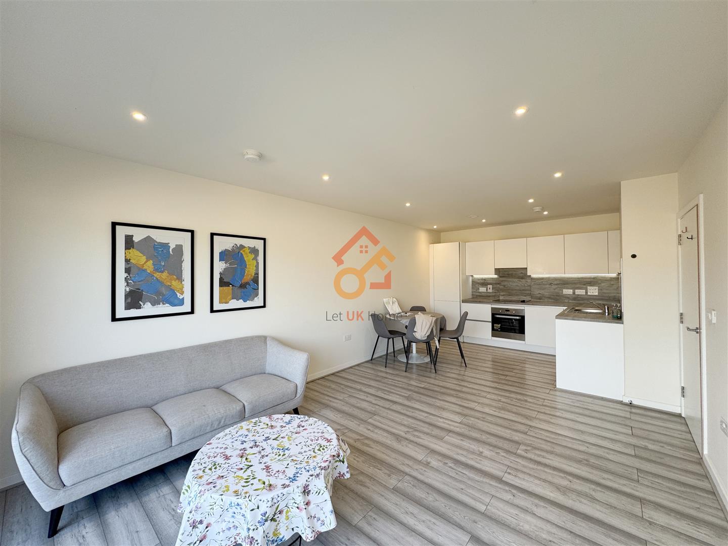 Flat Bittacy Hill in Greater London