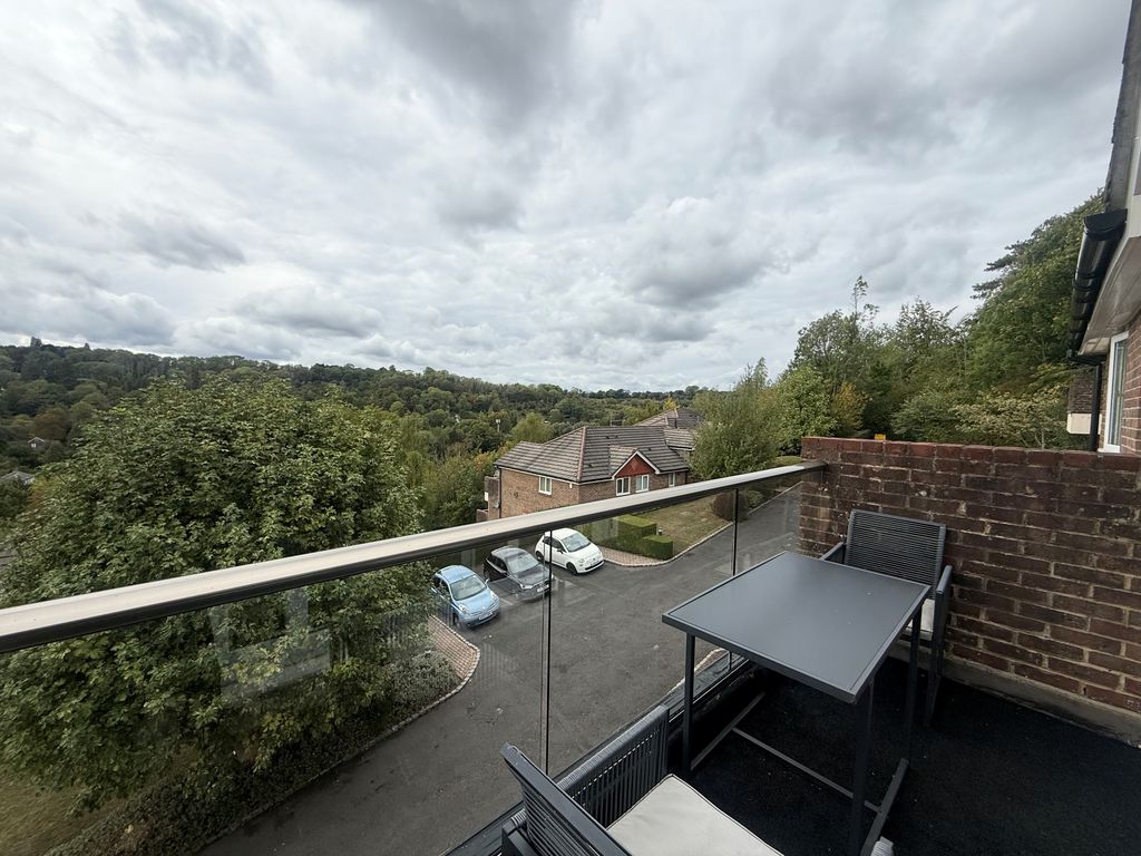 Flat Southview Road in Warlingham