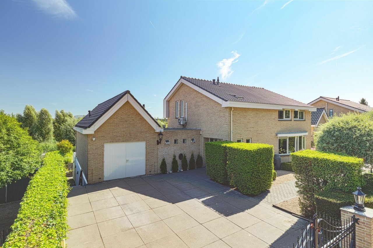 Huis Rijksstraatweg 332 in Ridderkerk