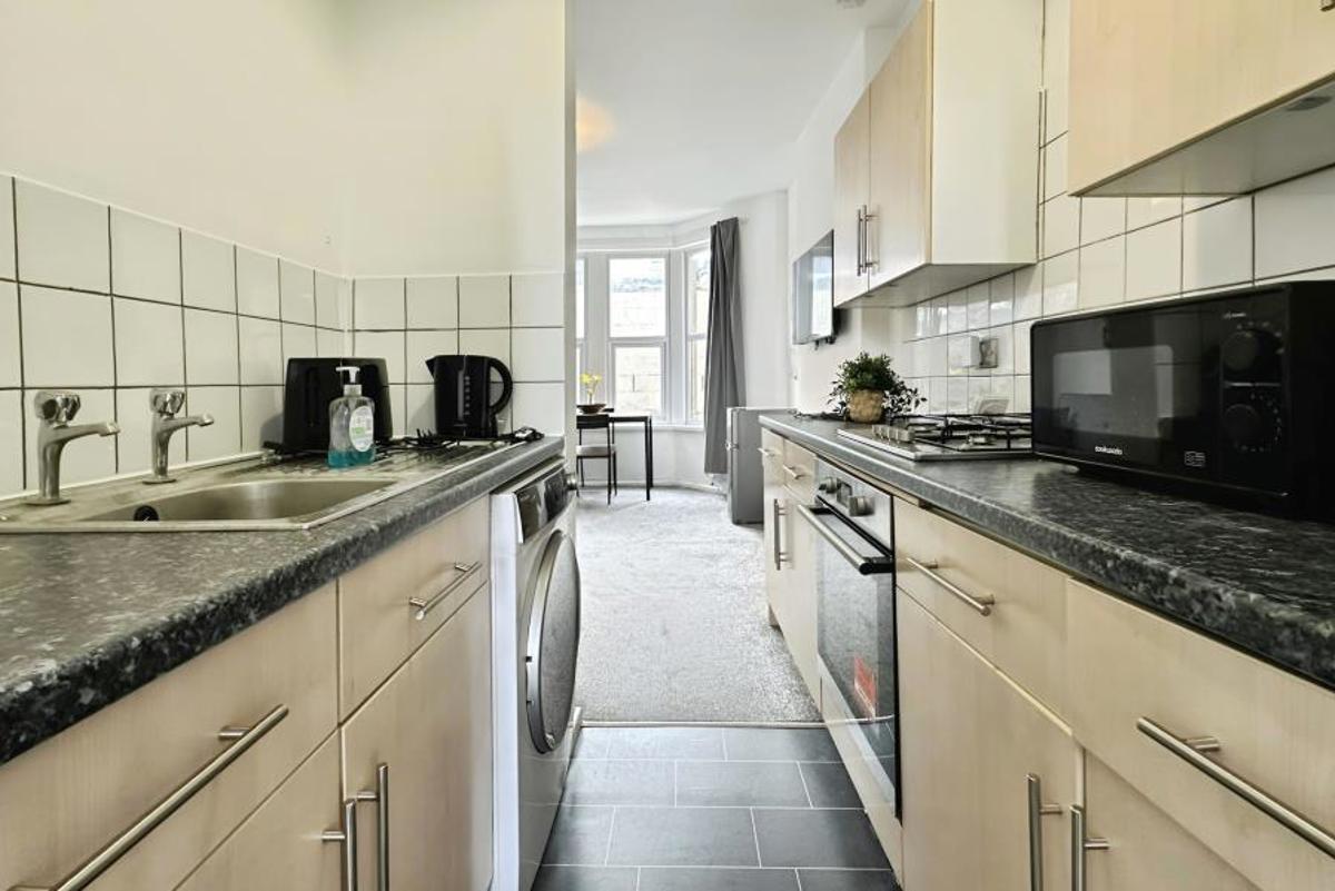 Flat Knowle Road in Bristol