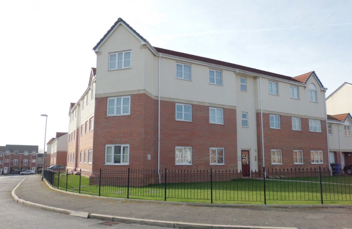 Flat Fairway Crescent in Doncaster