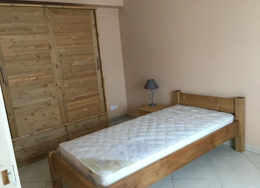 Room Rue Maurice Audin in Bures-sur-Yvette
