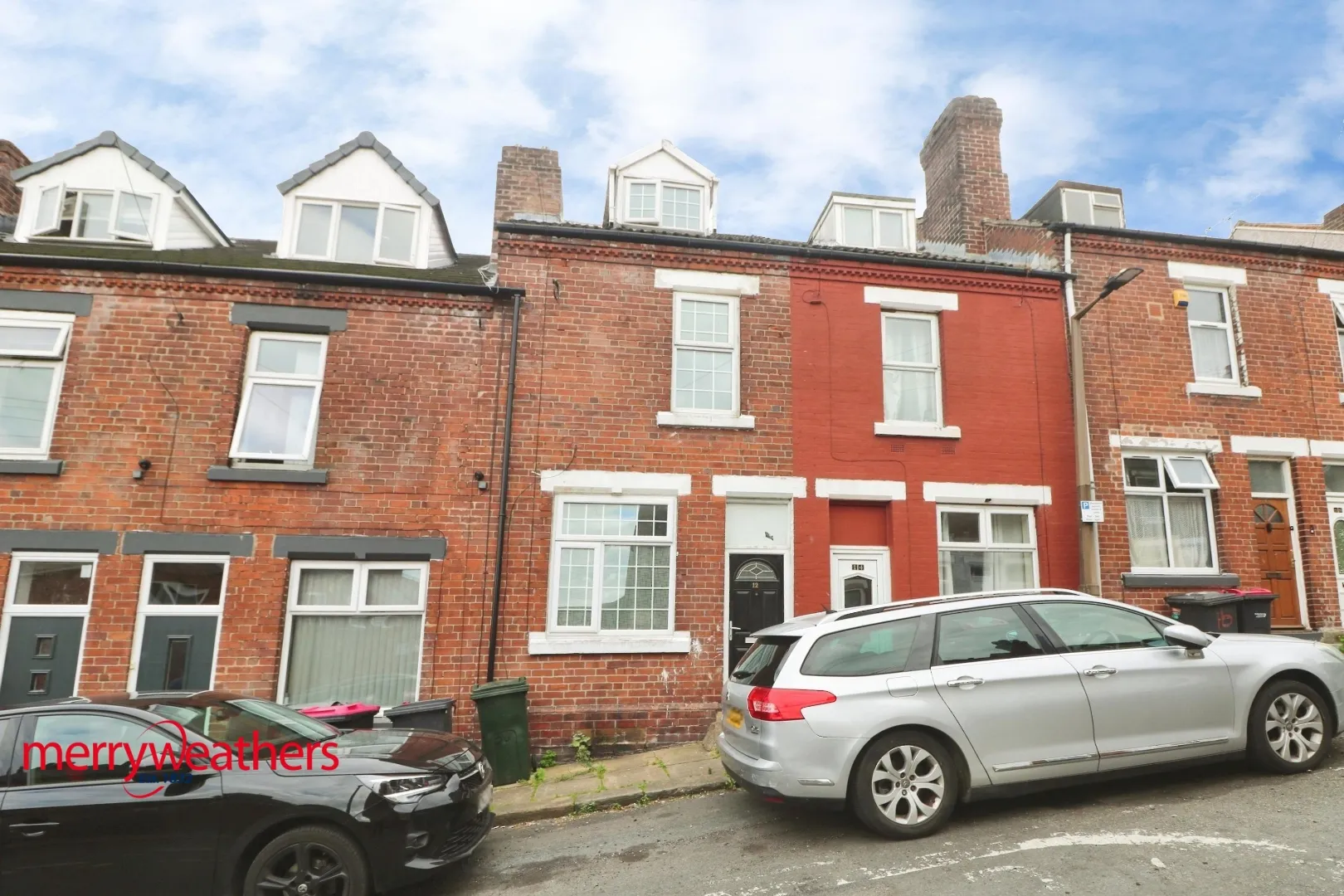 House Whybourne Grove in Rotherham