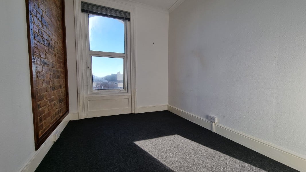 Flat Priory Avenue in St Leonards