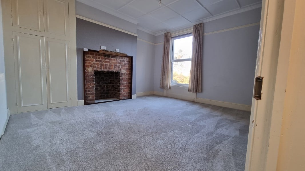 Flat Priory Avenue in St Leonards