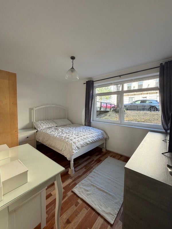 Room Blomfield Villas in City of Westminster